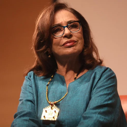 Χάρις Αλεξίου | "Το πένθος δεν ήταν επειδή έφυγα από τη δουλειά αλλά για την απώλεια της φωνής"