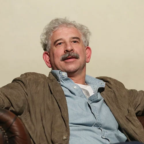 "Το Mega δεν περιμένει καν το εφετείο..." | Το σχόλιο της Άννας Χατζησοφιά για την επιστροφή της σειράς "50-50"