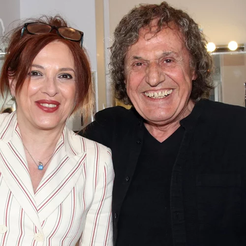 Η Νικολέττα Παπακωνσταντίνου σε μία σπάνια φωτογραφία με τους γονείς της, Ελένη Ράντου και Βασίλη Παπακωνσταντίνου