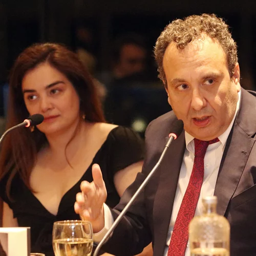 Και ο Χωμενίδης στηρίζει τον Σαββόπουλο | Διάφοροι "ο,τινάνοι" τον βρίζουν...