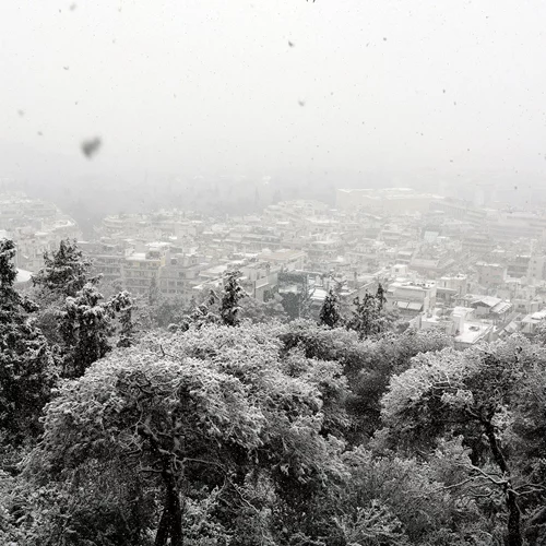 Συνεχίζεται η μάχη των μετεωρολόγων: "Έρχονται χιόνια στην Αττική", επιμένει ο Αρναούτογλου - "Ψυχραιμία", λέει ο Καλλιάνος