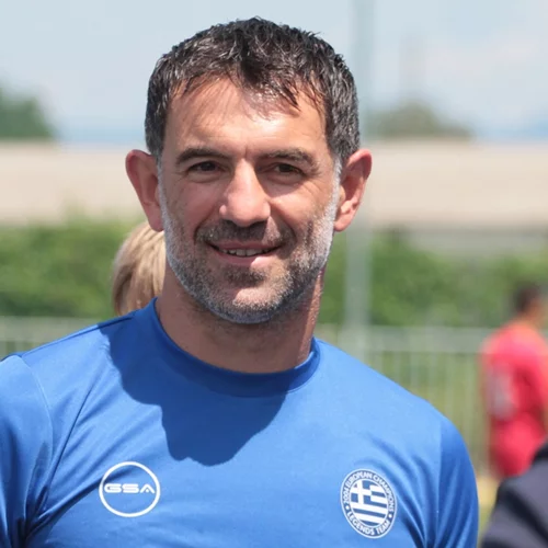 Ο Γιώργος Καραγκούνης σε μία σπάνια δημόσια εμφάνιση με τη σύζυγό του και την πανέμορφη κόρη τους, Ξένια Καραγκούνη