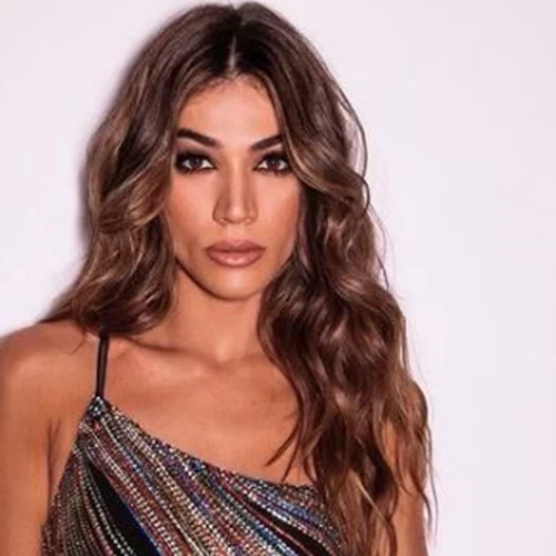 Ήβη Αδάμου | Από κορίτσι, γυναίκα - Δείτε τη θεαματική αλλαγή στην εμφάνισή της τα τελευταία 12 χρόνια