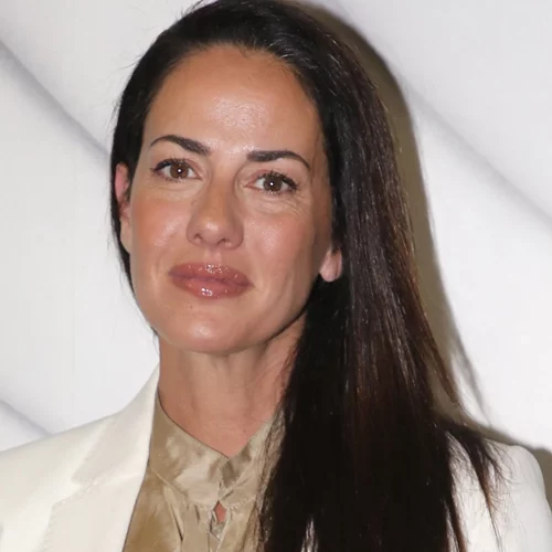 Η Εύη Αδάμ κάνει διακοπές στη Μύκονο μαζί με τις πανέμορφες κόρες της, Δανάη και Νεφέλη Λιβιεράτου