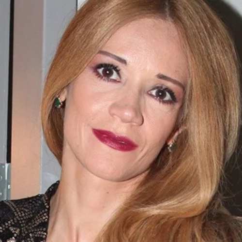 Η Ιωάννα Παππά έγινε κοκκινομάλλα | H μεγάλη αλλαγή στα μαλλιά της μετά από πολλά χρόνια