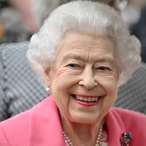 Βασίλισσα Ελισάβετ | Άλλαξε το χτένισμά της μετά από δεκαετίες