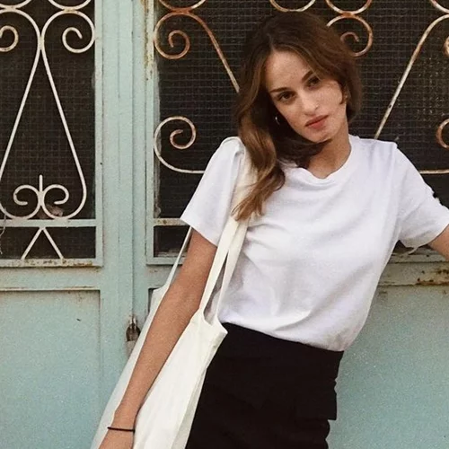 Μαρία Βοσκοπούλου | Η σέξι πόζα στο κρεβάτι της έχοντας την πιο μαγευτική θέα