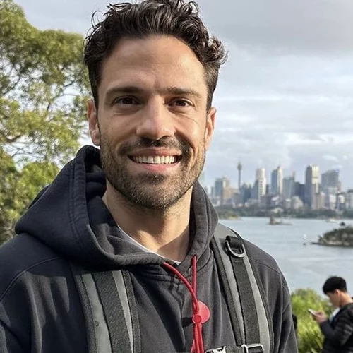 Ο Κωνσταντίνος Αργυρός σπάει τη σιωπή του για την προσωπική του ζωή | "Ποτέ δεν είμαι μόνος μου"