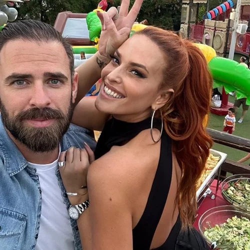 Η Σίσσυ Χρηστίδου πιο ενθουσιασμένη από ποτέ στα γενέθλια της 11χρονης ανιψιάς της | Το φαντασμαγορικό πάρτι και η πολύχρωμη, σοκολατένια της τούρτα