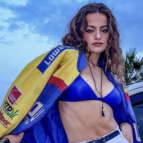 Like a mermaid | Η Γαία Μερκούρη ποζάρει με βρεγμένα μαλλιά και μπικίνι δείχνοντας πιο όμορφη από ποτέ