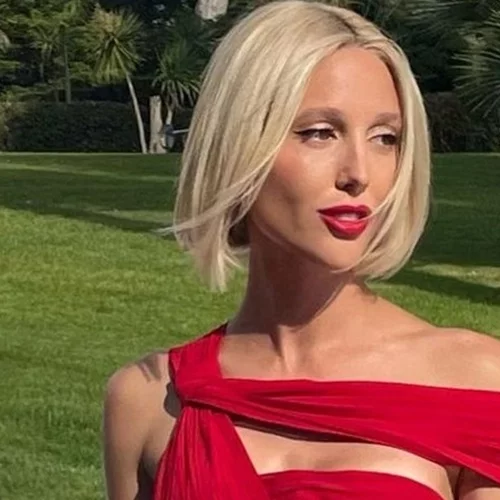 Η Μαρία Ολυμπία Γλύξμπουργκ κάνει γυμναστική μαζί με τη σύντροφο του αδερφού της, Poppy Delevingne, και "λιώνουν" στα γέλια