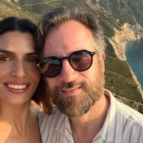 Τόνια Σωτηροπούλου - Κωστής Μαραβέγιας | Η απέραντη θέα του σπιτιού τους είναι έρωτας