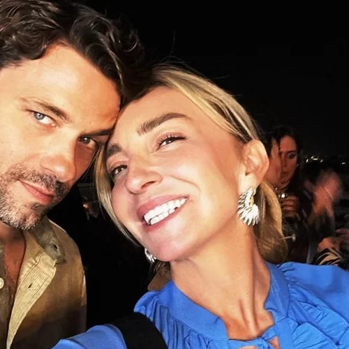 Ρούλα Ρέβη-Αποστόλης Τότσικας | Η πρώτη φωτογραφία από το νέο, εντυπωσιακό σπίτι τους