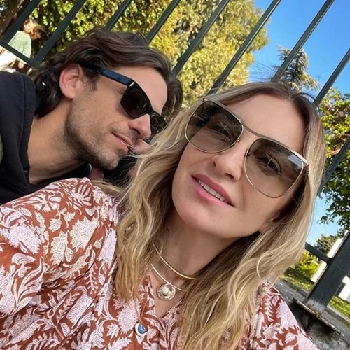 Ρούλα Ρέβη-Αποστόλης Τότσικας | Οι πρώτες φωτογραφίες από το ολοκαίνουριο, άκρως εντυπωσιακό σπίτι τους