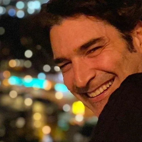 Χριστόφορος Παπακαλιάτης | "Μετά τα 40 τα έπαθα όλα. Πού πάω, τι κάνω, παιδί, συντροφικότητα, τέλμα υπαρξιακό, καλλιτεχνικό μπλοκάρισμα"