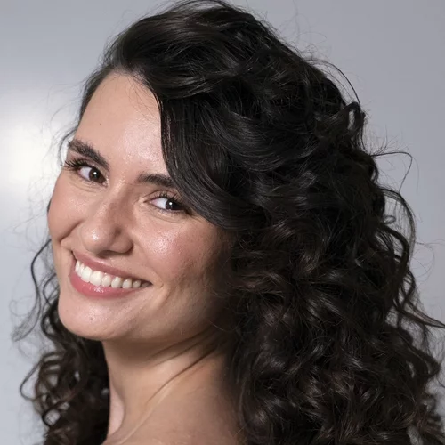 Disco curls for a night out | Πώς να δημιουργήσεις μόνη σου τις πιο όμορφες μπούκλες