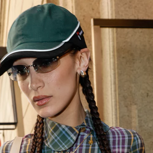 Η λαμπερή, "διάφανη" επιδερμίδα είναι η νέα τάση που ακολουθούν όλες οι celebrities