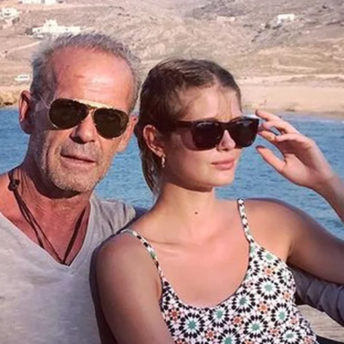 Αμαλία Κωστοπούλου | Εύχεται στον Πέτρο Κωστόπουλο για τα γενέθλιά του με τον πιο γλυκό τρόπο