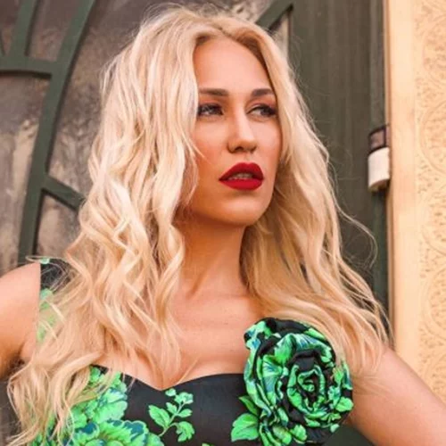 Πηνελόπη Αναστασοπούλου | Το γλυκό άρωμα που φοράει από τα 12 της