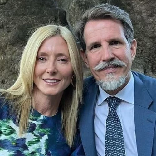 Παύλος & Marie - Chantal | Ξέγνοιαστες διακοπές με τα παιδιά τους στην Αμοργό - Οι συγκλονιστικές φωτογραφίες