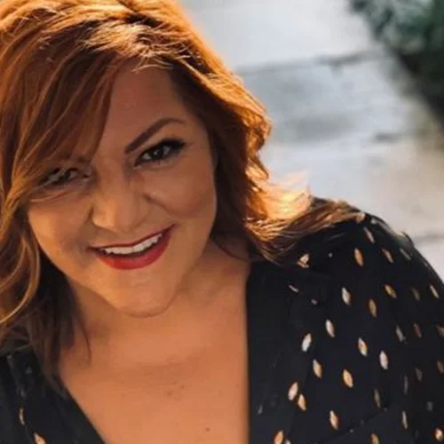 Βίκυ Σταυροπούλου | Το φιλί με τον Βασίλη Κικίλια και η άγνωστη -φιλική- σχέση τους