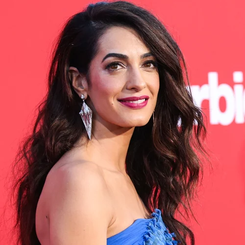 Amal Clooney | Εντυπωσιακή η αλλαγή στο πρόσωπό της - Τα σχόλια των θαυμαστών