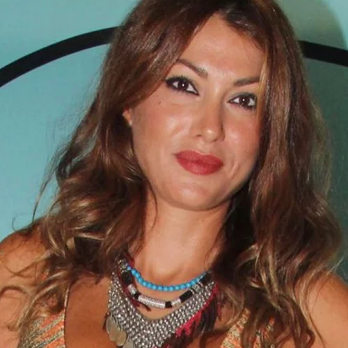 "Μόνο αγάπη είσαι και το ξέρεις" | Η Κλέλια Ρένεση φωτογραφίζει τη γλυκύτατη κόρη της, Κοραλία, μπροστά από τη θάλασσα