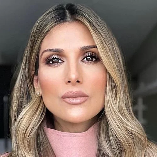 Ρούλα Σταματοπούλου| Με... φτερά αγγέλου ανακοίνωσε το όνομα του νεογέννητου γιου της