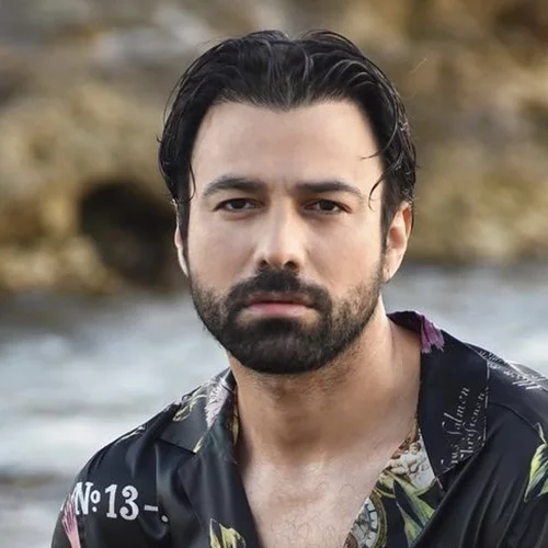 O Ανδρέας Γεωργίου επιβεβαίωσε on air ότι παντρεύεται | "Αισθάνομαι αμήχανα να συζητώ γι' αυτό..."