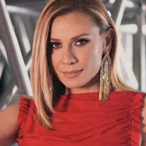 Κατερίνα Καραβάτου | "Είχα φτάσει τόσο πάτο, που μετά είχε μόνο επάνω να πάει…"