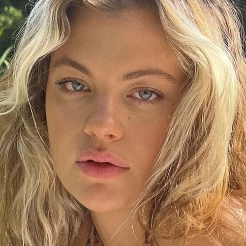 Ηλέκτρα Μερκούρη | Η πανέμορφη κόρη της Δωροθέας Μερκούρη απολαμβάνει τις καλοκαιρινές της διακοπές στην Άνδρο