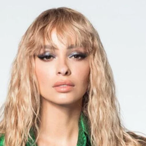 Η "χρυσή" εμφάνιση της Ελένης Φουρέιρα στο 1ο live του House of Fame