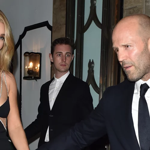 Round 2 | Η Rosie Huntington - Whiteley είναι ξανά έγκυος