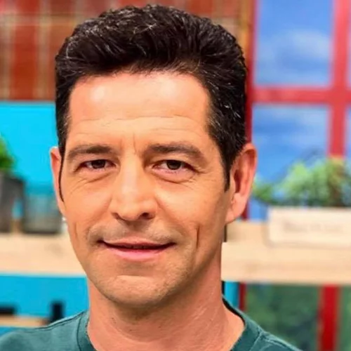 Απόστολος Ρουβάς | Η φωτογραφία με τον αδερφό του, Νίκο Ρουβά, και η επιστροφή στην Κέρκυρα μετά την αποχώρηση από το Survivor