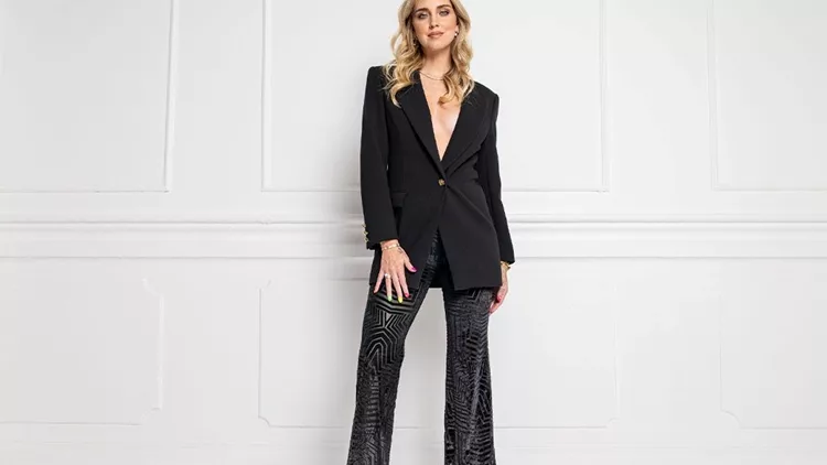 Η Calzedonia μας παρουσιάζει τα απαραίτητα του glamorous εορταστικού look