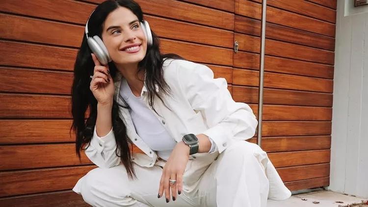 Χριστίνα Μπόμπα κεντρική