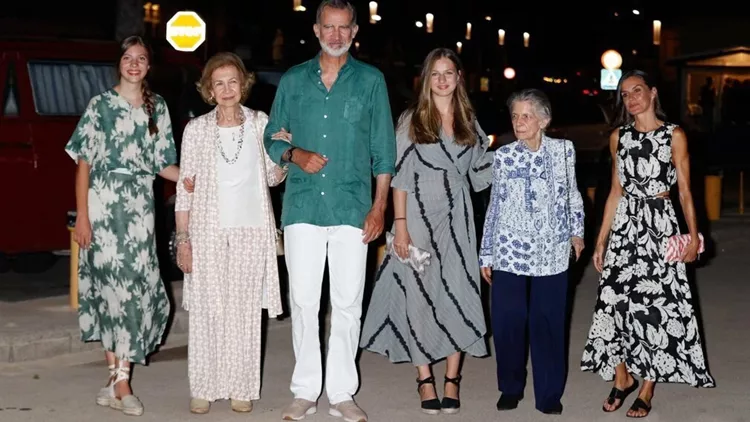 Τα αγαπημένα sneakers των Ισπανών royals που προκαλούν ήδη αίσθηση και στην Ελλάδα