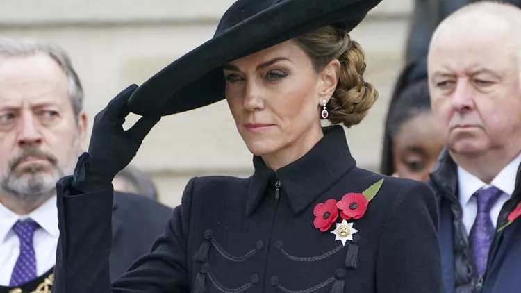 Kate Middleton (κεντρική)