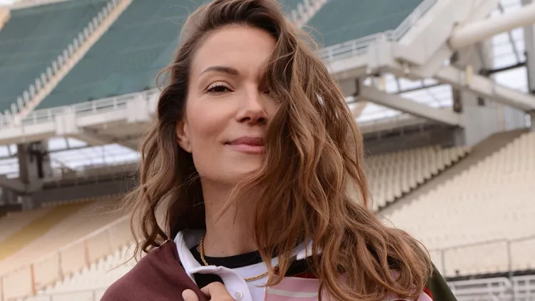 Βίκυ Καγιά κεντρική