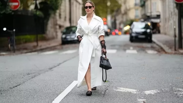 Τα mesh flats και οι κομψοί τρόποι για να τα φορέσεις τον Σεπτέμβριο