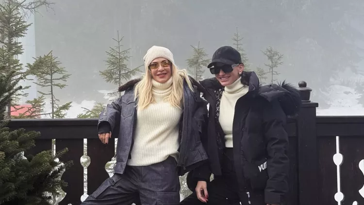 Άννα Βίσση - Δήμητρα Κούστα