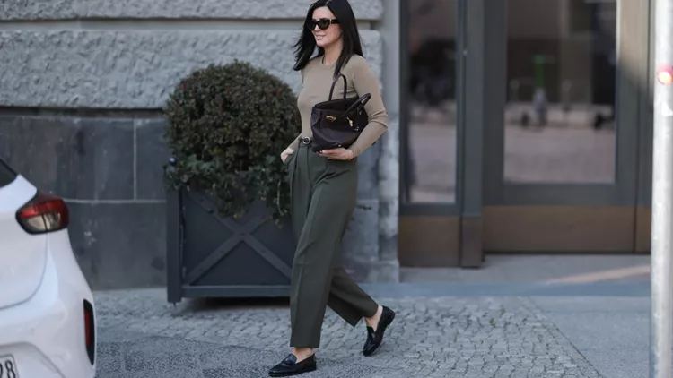 Γυναικεία μπορντό loafers Envie Shoes – Οι 3 πιο stylish εκδοχές για φέτος
