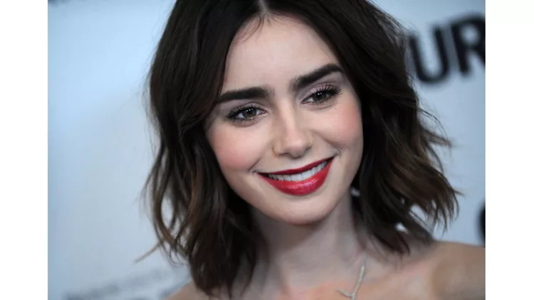 Lilly Collins