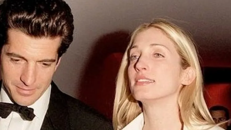 5 στιλιστικά μαθήματα που έμαθα από την Carolyn Bessette Kennedy