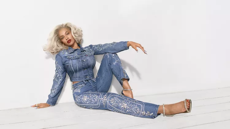 Η Beyoncé και η Levi’s® γράφουν ιστορία με το The Denim Cowboy