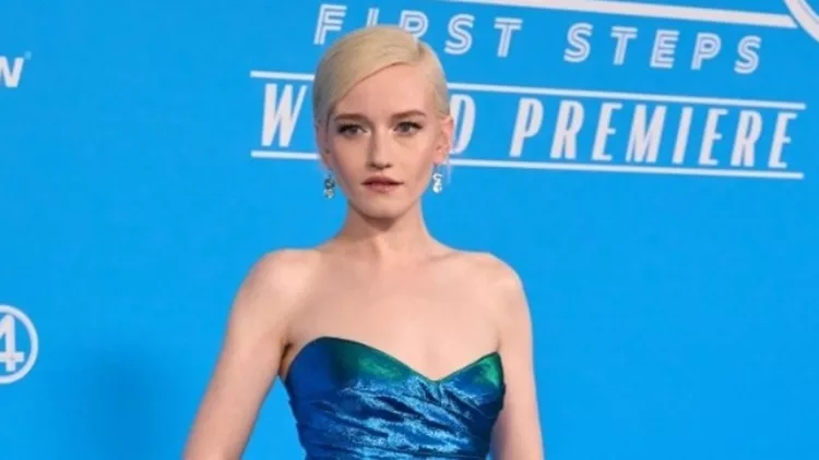 Julia Garner