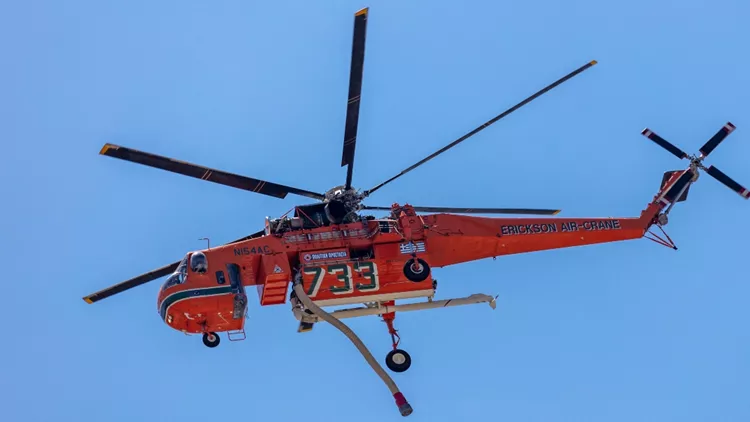 Φωτιά στην Πάρνηθα: Συναγερμός με 58 πυροσβέστες, 2 αεροσκάφη και 3 ελικόπτερα στην περιοχή Ντάρδιζα [Βίντεο]