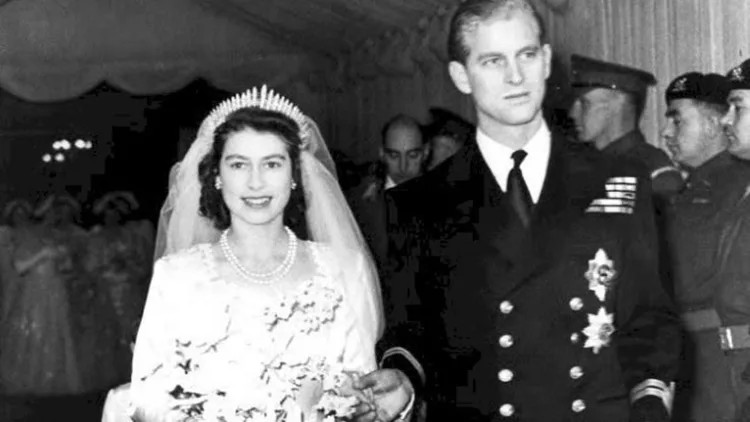 νυφικο βασιλισσας ελισαβετ