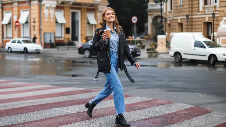 Denim Trends | 10 τζιν παντελόνια που θα φορέσεις φέτος