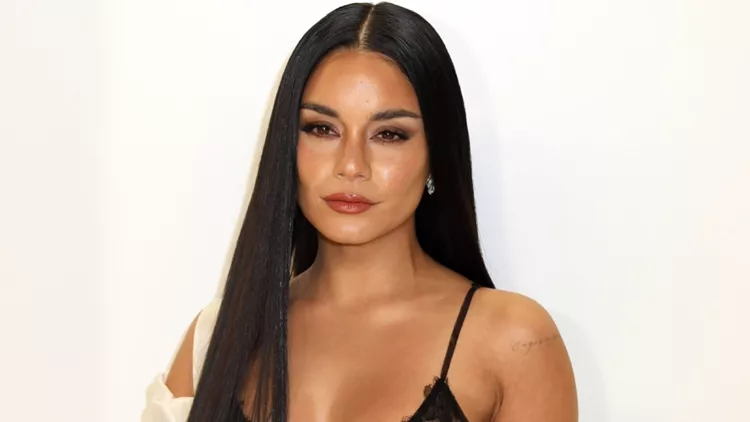 H Vanessa Hudgens αρραβωνιάστηκε με τον Cole Tucker | Το πανέμορφο δαχτυλίδι της